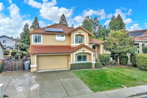 Exterior - 280 Bantry Dr, Vacaville, CA 95688 photo 2 of 26