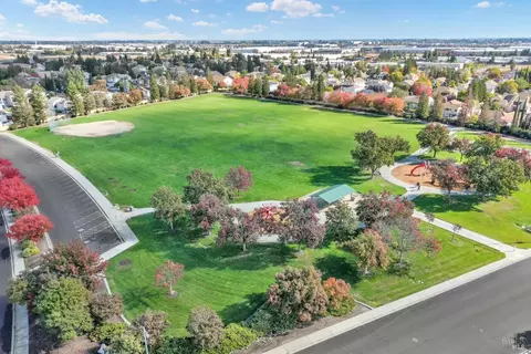 View/Area - 280 Bantry Dr, Vacaville, CA 95688 photo 7 of 7