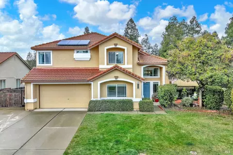 280 Bantry Dr, Vacaville, CA 95688