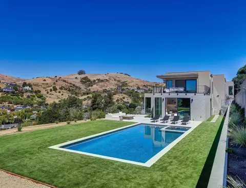 5 Trestle Glen Cir, Tiburon, CA 94920