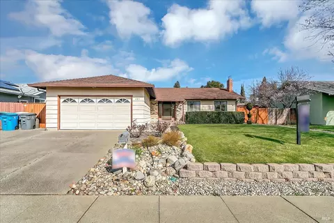 485 Cordoba Ln, Vacaville, CA 95688