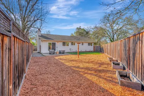 743 Windsor River Rd, Windsor, CA 95492 photo 28