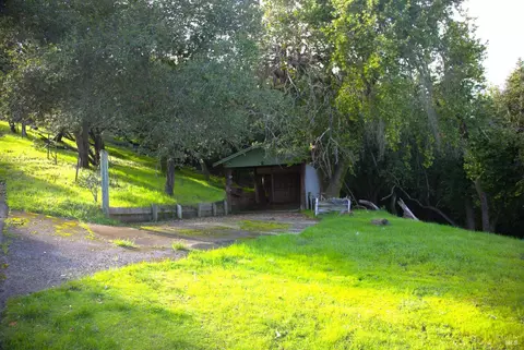 260 Crest Rd, Novato, CA 94945 photo 8