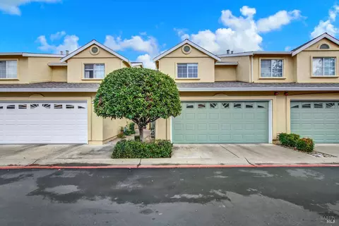 Exterior - 118 Brogan Ct, Fairfield, CA 94534 photo 5 of 39