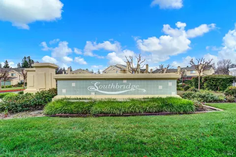 View/Area - 118 Brogan Ct, Fairfield, CA 94534 photo 2 of 3