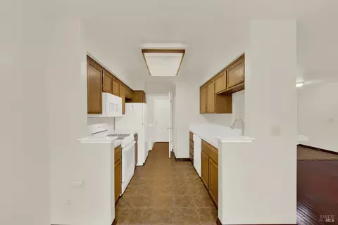 Entry Way - 118 Brogan Ct, Fairfield, CA 94534 photo 1 of 5