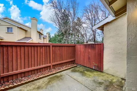 Exterior - 118 Brogan Ct, Fairfield, CA 94534 photo 14 of 39