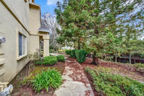Exterior - 118 Brogan Ct, Fairfield, CA 94534 photo 33 of 39