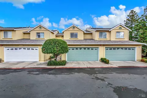 Exterior - 118 Brogan Ct, Fairfield, CA 94534 photo 7 of 39