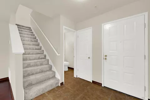 Entry Way - 118 Brogan Ct, Fairfield, CA 94534 photo 3 of 5