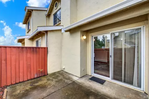 Exterior - 118 Brogan Ct, Fairfield, CA 94534 photo 16 of 39