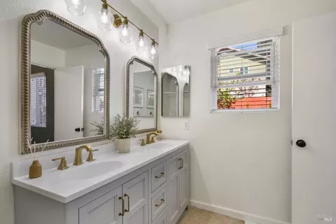 1132 Ruby Dr, Vacaville, CA 95687 photo 28