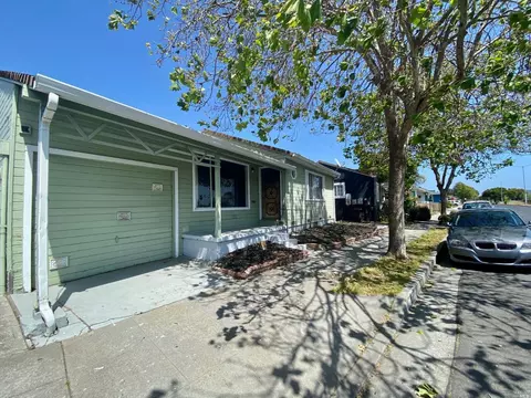 890 Carlson Blvd, Richmond, CA 94804