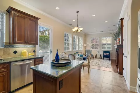 Kitchen - 1111 Symphony Way, Vallejo, CA 94591 photo 3 of 4