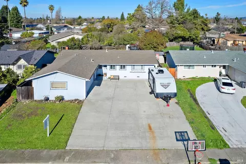 370 Burton Ave, Rohnert Park, CA 94928
