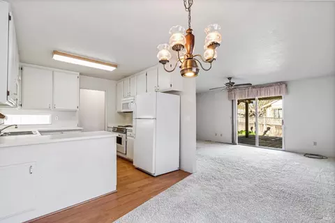 547 Goodman Ave, Santa Rosa, CA 95407 photo 7