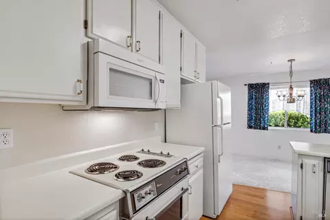 547 Goodman Ave, Santa Rosa, CA 95407 photo 8