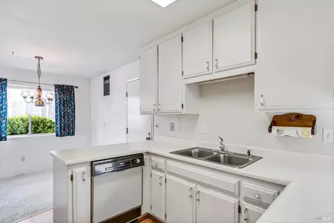547 Goodman Ave, Santa Rosa, CA 95407 photo 9