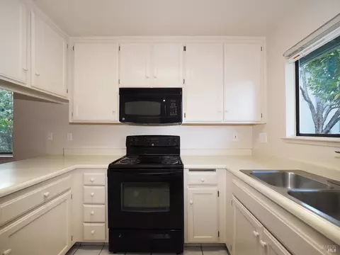 121 Elbridge Ave #G, Cloverdale, CA 95425 photo 13