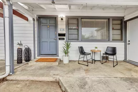 116 Webster St, Vallejo, CA 94591 photo 2