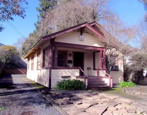 1113 Morgan St, Santa Rosa, CA 95401