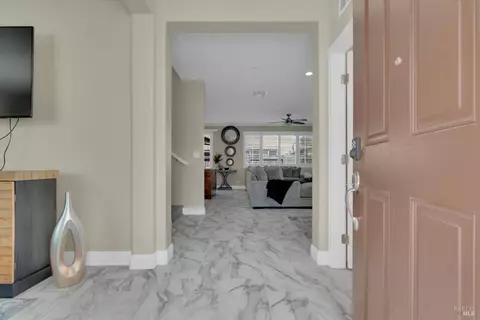 613 Sweet Pea St, Vacaville, CA 95687