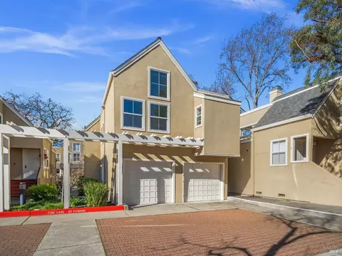 233 Kingston Way, Walnut Creek, CA 94597