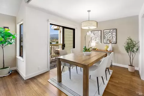 Dining - 16 Eucalyptus Knoll St, Mill Valley, CA 94941 photo 2 of 5