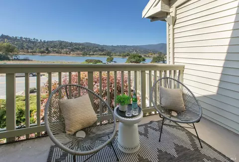 Exterior - 16 Eucalyptus Knoll St, Mill Valley, CA 94941 photo 3 of 20