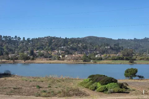 View/Area - 16 Eucalyptus Knoll St, Mill Valley, CA 94941 photo 4 of 12
