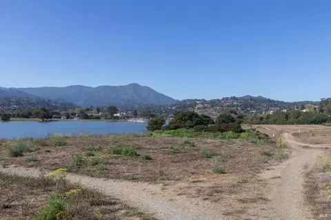 Exterior - 16 Eucalyptus Knoll St, Mill Valley, CA 94941 photo 19 of 20