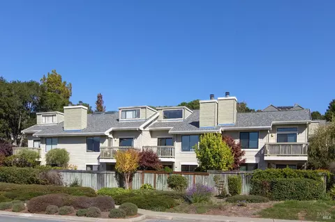 Exterior - 16 Eucalyptus Knoll St, Mill Valley, CA 94941 photo 10 of 20