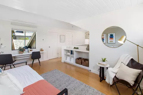 Living - 16 Eucalyptus Knoll St, Mill Valley, CA 94941 photo 7 of 8