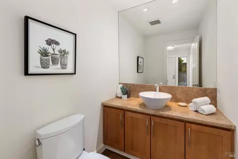 Bath - 16 Eucalyptus Knoll St, Mill Valley, CA 94941 photo 1 of 7