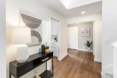 Entry Way - 16 Eucalyptus Knoll St, Mill Valley, CA 94941 photo 2 of 3