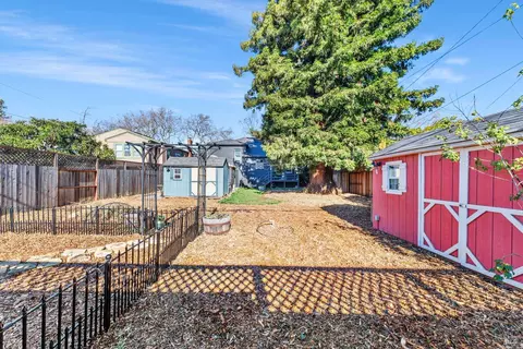 1933 Indiana St, Vallejo, CA 94590 photo 68