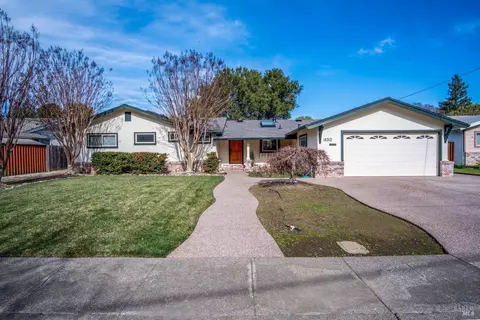 450 Via Del Plano, Novato, CA 94949