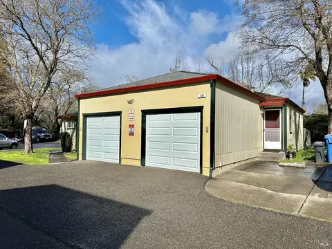 150 3rd St, Windsor, CA 95492 photo 2