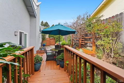 Exterior - 844 Rose Dr, Benicia, CA 94510 photo 16 of 19