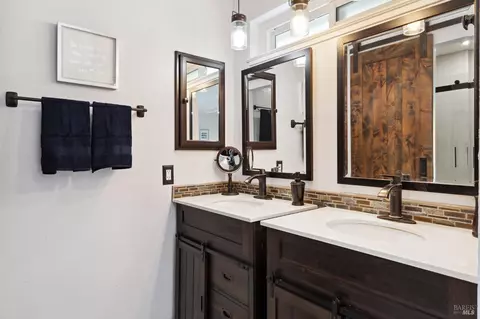 Bath - 844 Rose Dr, Benicia, CA 94510 photo 1 of 3