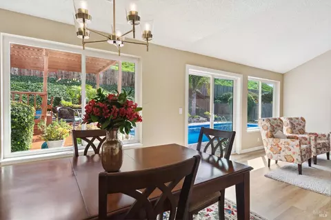 Dining - 844 Rose Dr, Benicia, CA 94510 photo 3 of 4