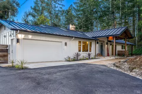 590 Sunset Dr, Angwin, CA 94508