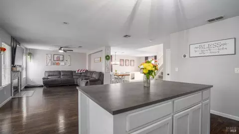 Kitchen - 2175 Moore Dr, Dixon, CA 95620 photo 4 of 4