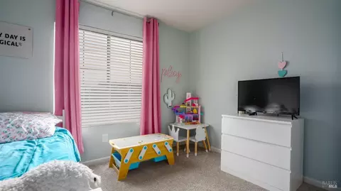 Bedroom - 2175 Moore Dr, Dixon, CA 95620 photo 9 of 10