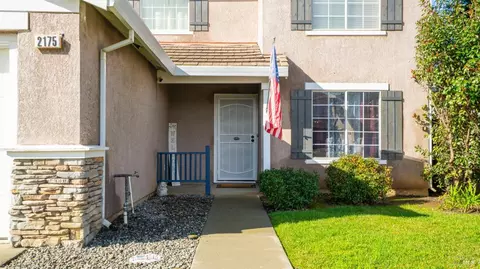 Exterior - 2175 Moore Dr, Dixon, CA 95620 photo 10 of 19