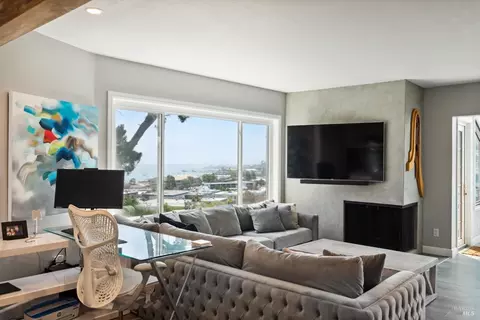 98 Stanford Way, Sausalito, CA 94965