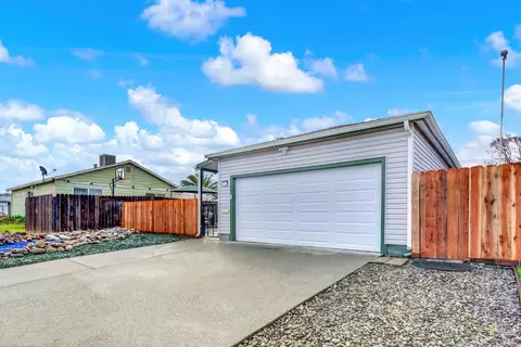 525 Nebraska St, Fairfield, CA 94533 photo 3