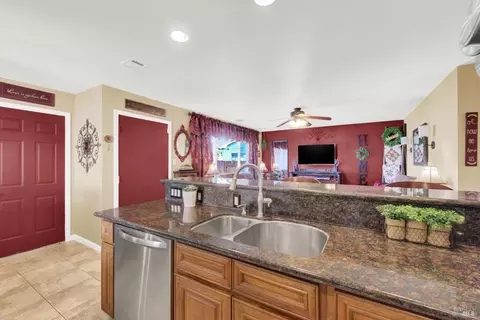 525 Nebraska St, Fairfield, CA 94533 photo 25