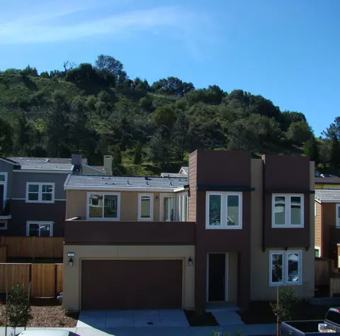 528 Sapphire St, Petaluma, CA 94952