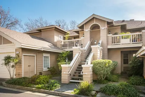 31 Elizabeth Way, Novato, CA 94945